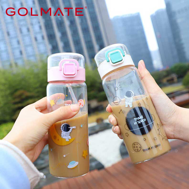 https://www.golmate.com/uploads/image/20220808/11/cute-cartoon-single-walled-borosilicate-glass-water-bottle-with-straw-lid-3.jpg